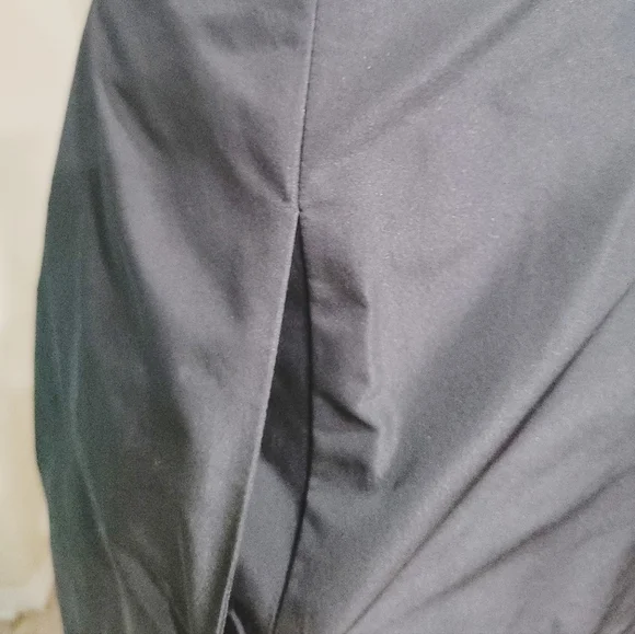 BCBGmaxazria Cocktail Wedding Formal Maxi Dress with Pockets Plunge V Neck Sz 2 - Picture 13 of 13